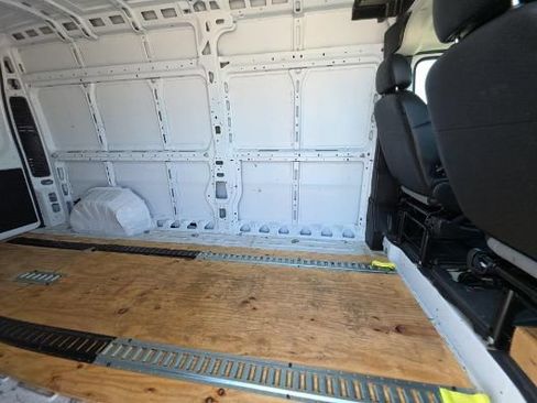 Used 2023 RAM ProMaster 2500 FWD image 8