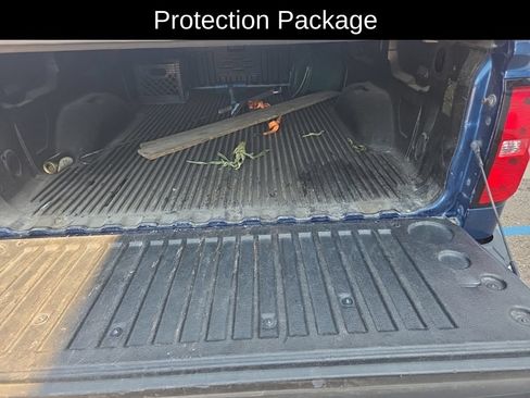 Used 2018 Chevrolet Silverado 1500 LT w/ All Star Edition AWD/4WD image 9