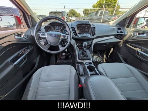 Used 2015 Ford Escape SE w/ Equipment Group 201A AWD/4WD image 11