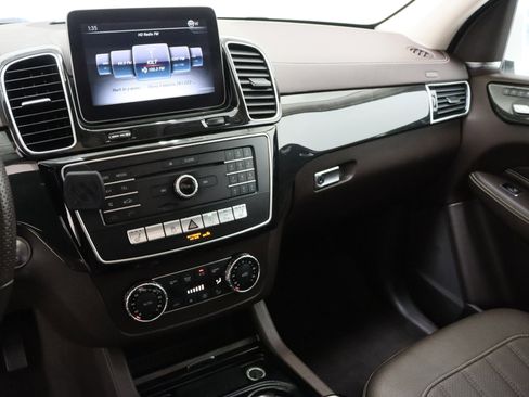 Used 2017 Mercedes-Benz GLS 450 4MATIC image 16