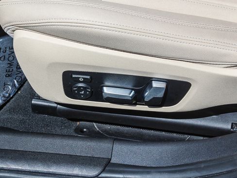 Used 2019 BMW 330i Sedan w/ Convenience Package RWD image 20