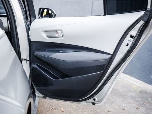 Used 2020 Toyota Corolla LE image 62