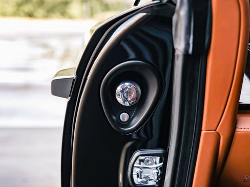 Used 2018 Rolls-Royce Wraith Starlight Headliner Front Mass image 92