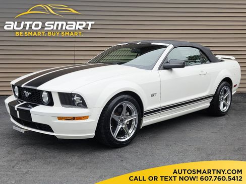 Used 2006 Ford Mustang GT image 1