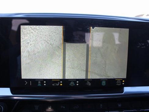 Used 2025 Chevrolet Silverado 2500 High Country w/ Technology Package image 35