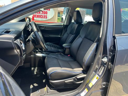 Used 2017 Toyota Corolla SE w/ Carpet Mat Package (TMS) FWD image 13