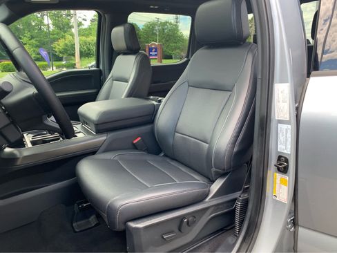Used 2025 Ford F150 Lariat AWD/4WD image 11