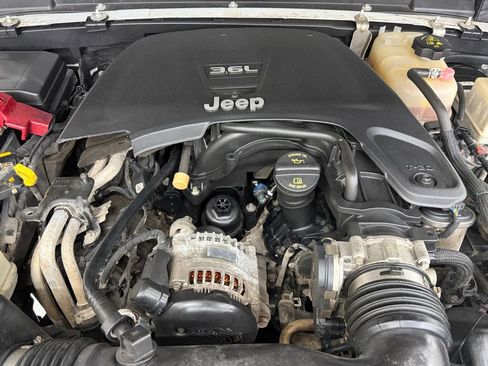 Used 2021 Jeep Gladiator Mojave AWD/4WD image 19