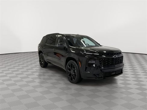 New 2026 Chevrolet Traverse RS w/ LPO, Floor Liner Package image 2