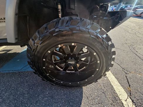Used 2017 Jeep Wrangler Unlimited Sport AWD/4WD image 29