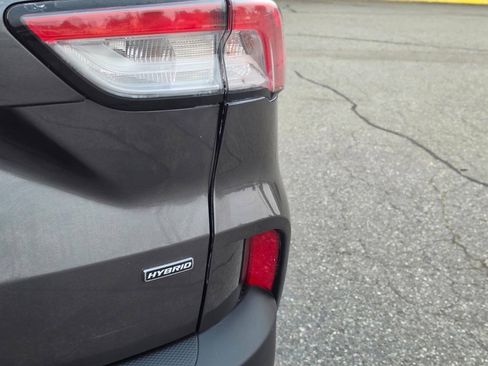 Used 2020 Ford Escape SE Sport FWD image 67
