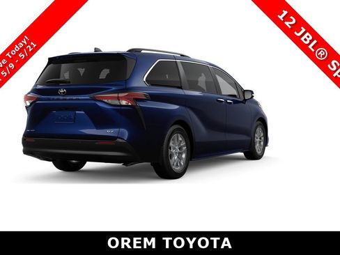 New 2026 Toyota Sienna XLE AWD/4WD image 9