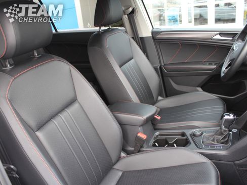 Used 2024 Volkswagen Tiguan Wolfsburg Edition image 27