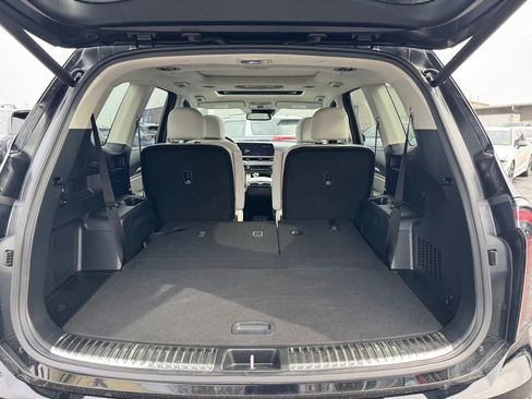 Used 2024 Kia Telluride SX image 10