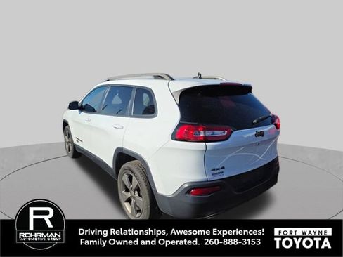 Used 2016 Jeep Cherokee 75th Anniversary AWD/4WD image 4
