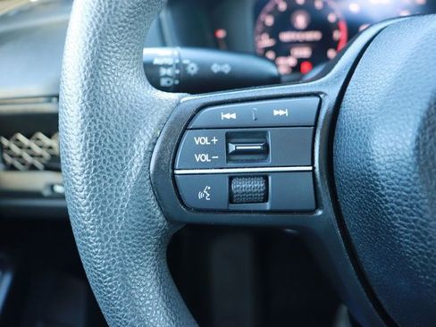 Used 2023 Honda Accord LX image 19