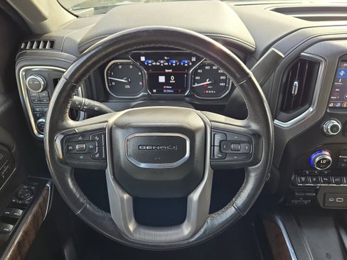 Used 2021 GMC Sierra 2500 Denali w/ Denali Black Diamond Edition image 17