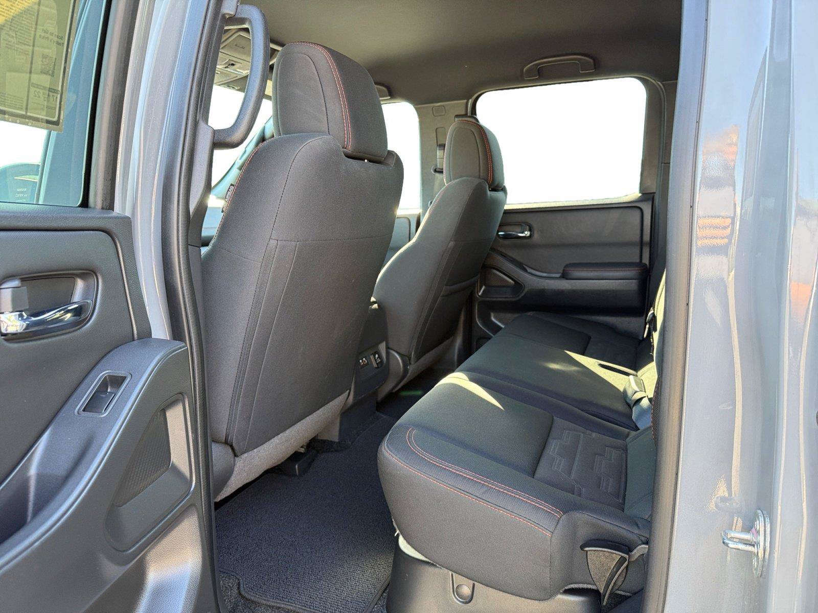 Used 2023 Nissan Frontier PRO-4X w/ Pro Convenience Package AWD/4WD image 19