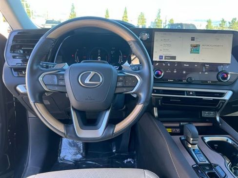 Used 2023 Lexus RX 350 Premium Plus image 11