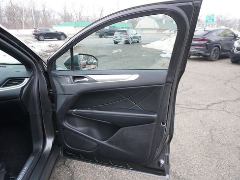 Used 2019 Lincoln MKC Reserve w/ MKC Climate Package image 26