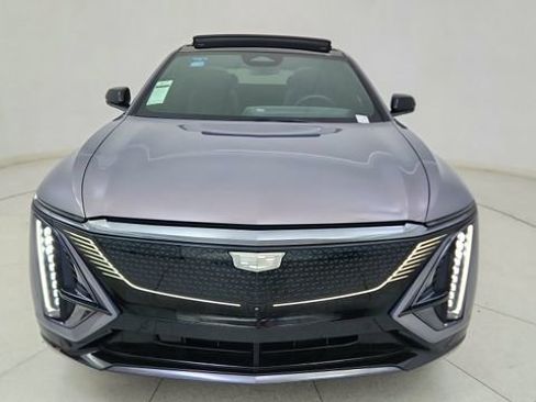 Used 2024 Cadillac Lyriq Sport image 13