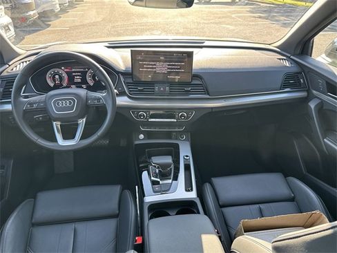 Certified 2025 Audi Q5 2.0T Premium w/ Convenience Plus Package image 12