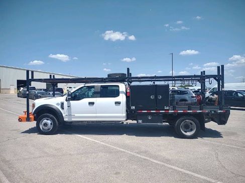 Used 2022 Ford F550 4x4 Crew Cab Super Duty w/ Power Equipment Group image 5