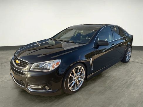 Used 2014 Chevrolet SS image 1