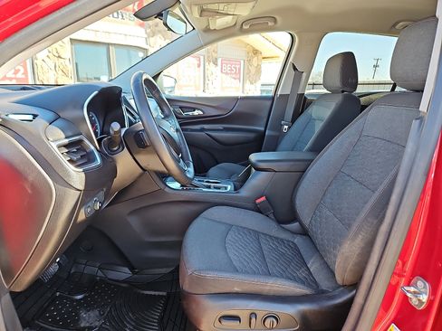 Used 2018 Chevrolet Equinox LT image 10