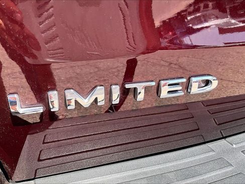 Used 2023 Ford Expedition Limited AWD/4WD image 30