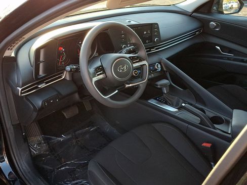 Certified 2023 Hyundai Elantra SEL w/ Cargo Package image 15