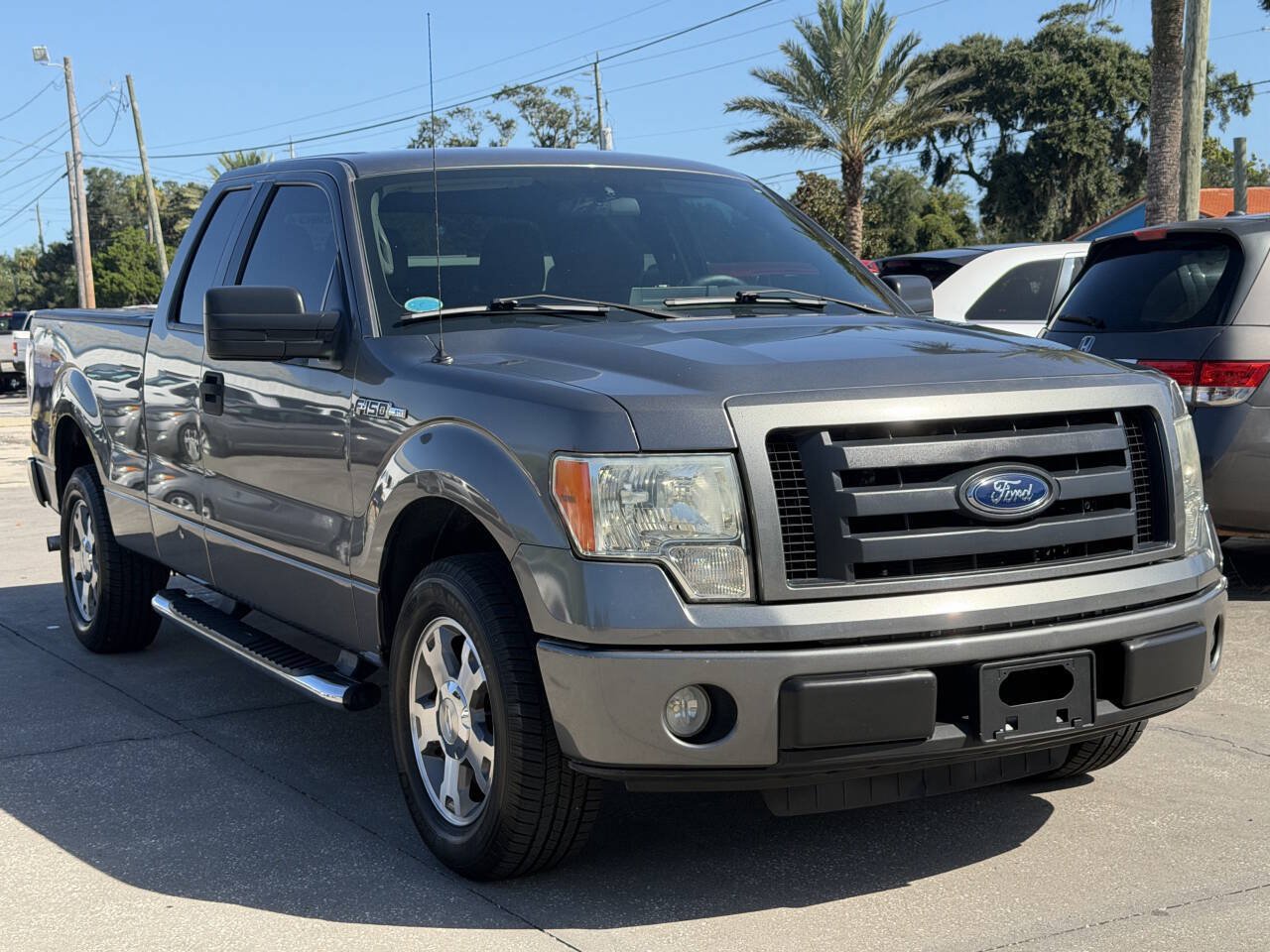Used 2010 Ford F150 STX RWD image 2
