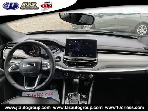 Used 2025 Jeep Compass Limited AWD/4WD image 16