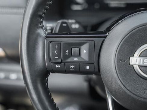 Used 2024 Nissan Pathfinder Platinum w/ Black Appearance Package image 33