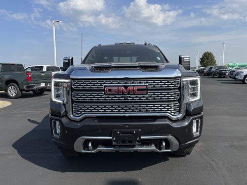 Used 2021 GMC Sierra 2500 Denali w/ Denali Ultimate Package image 8