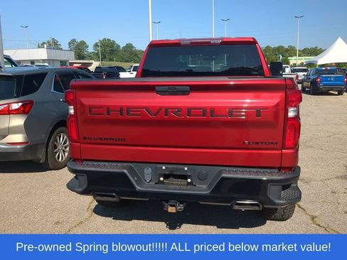 Used 2022 Chevrolet Silverado 1500 Custom Trail Boss AWD/4WD image 3