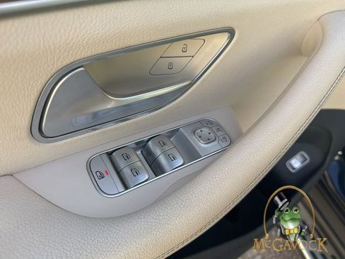 Used 2020 Mercedes-Benz GLE 350 image 11