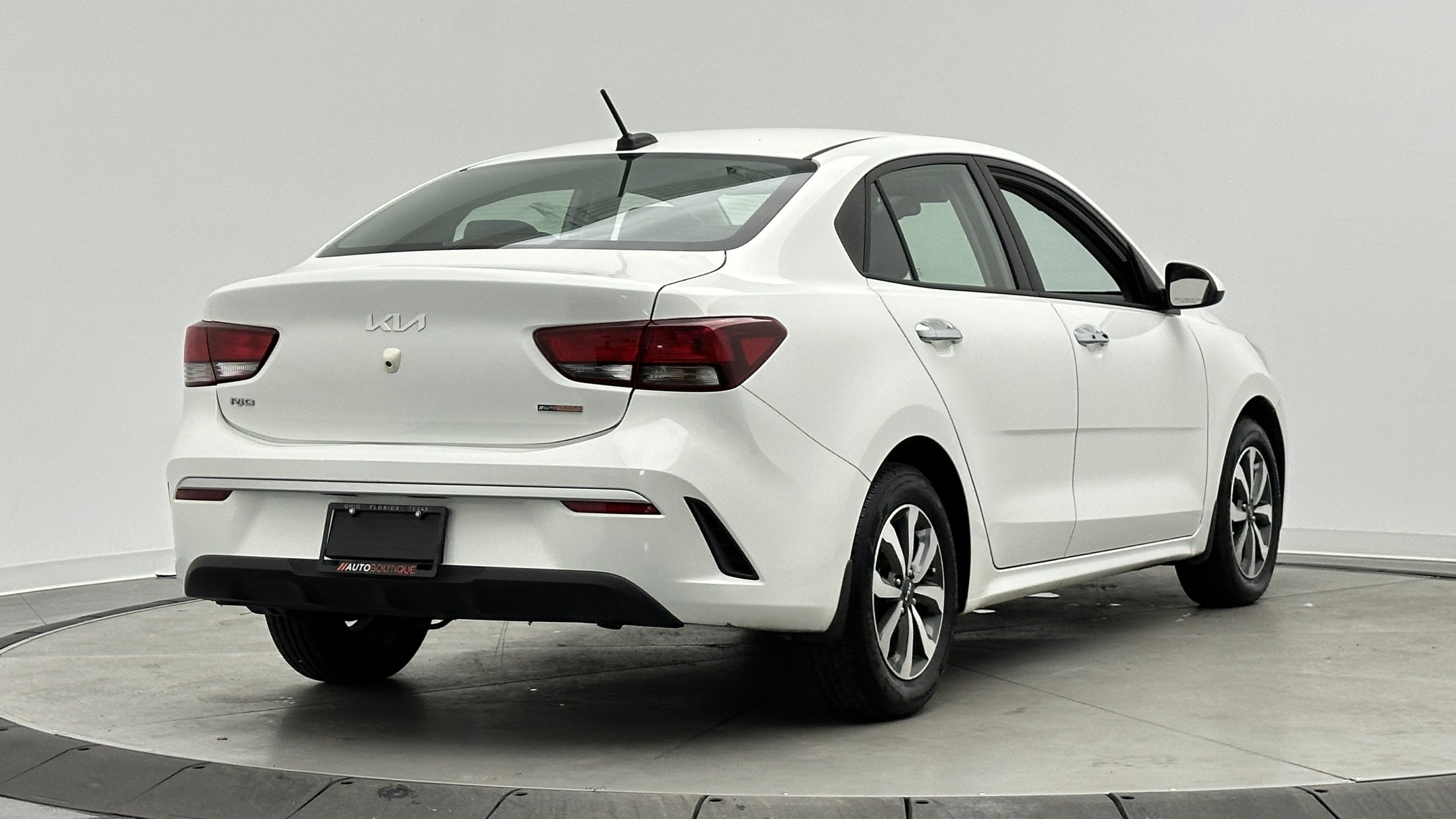 Used 2023 Kia Rio S w/ Technology Package FWD image 7