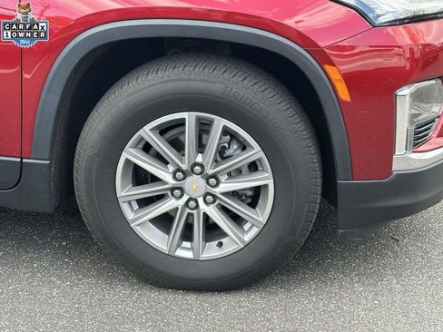 Used 2023 Chevrolet Traverse LT AWD/4WD image 6