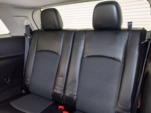 Used 2019 Dodge Journey Crossroad w/ Popular Equipment Group FWD image 24