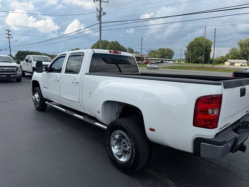 Used 2011 GMC Sierra 3500 SLT w/ SLT Convenience Package AWD/4WD image 8