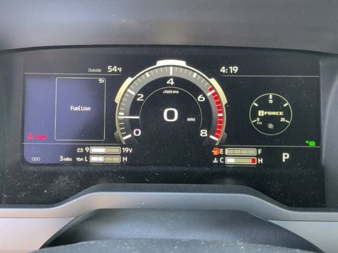 New 2026 Toyota Tundra Limited AWD/4WD image 17