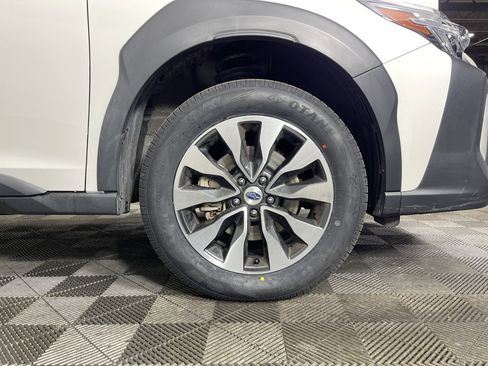 Used 2023 Subaru Outback Limited image 8