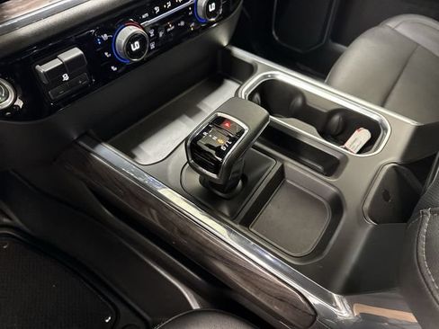 Used 2023 Chevrolet Silverado 1500 LTZ AWD/4WD image 21