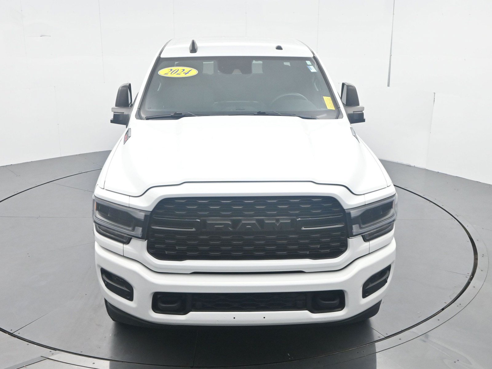 Used 2024 RAM 2500 Big Horn w/ Night Edition AWD/4WD image 25