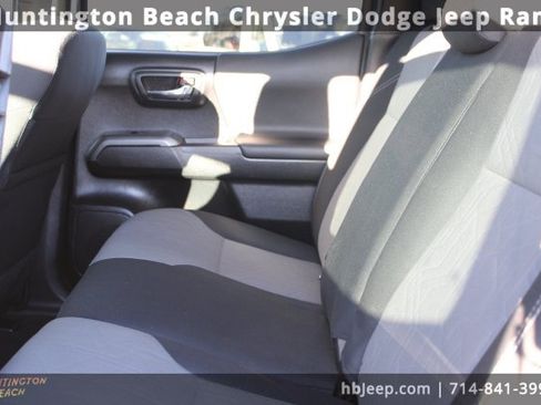 Used 2023 Toyota Tacoma TRD Sport image 46