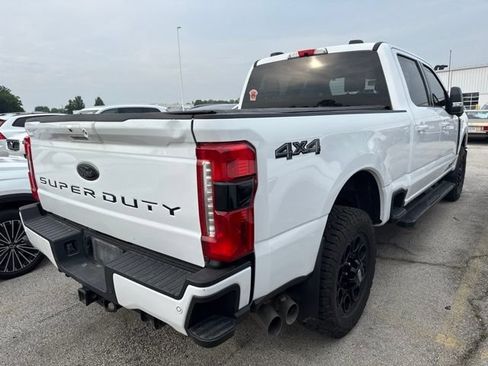 Used 2023 Ford F250 XLT w/ Black Appearance Package AWD/4WD image 5