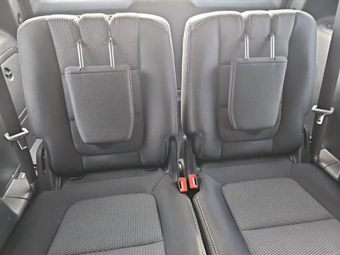 Used 2019 Ford Explorer XLT w/ Equipment Group 201A image 11