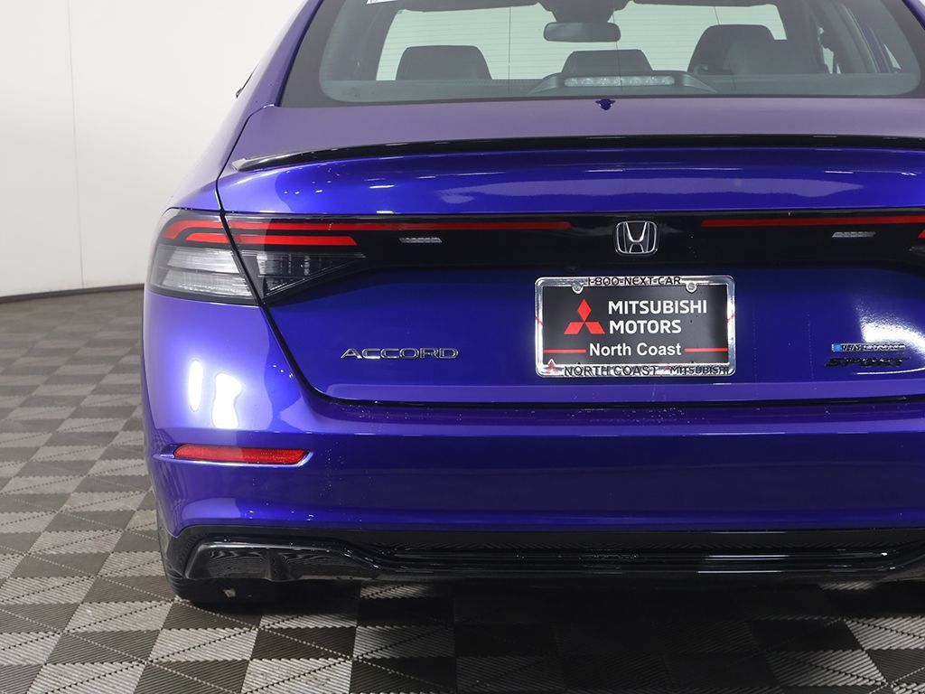Used 2023 Honda Accord Sport image 14
