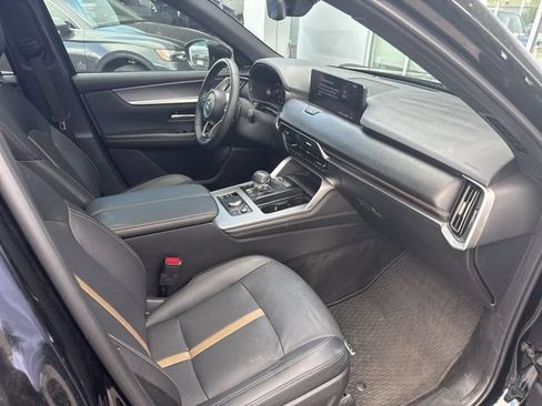 Used 2024 MAZDA CX-90 Plug-In Hybrid w/ Premium Plus AWD/4WD image 12